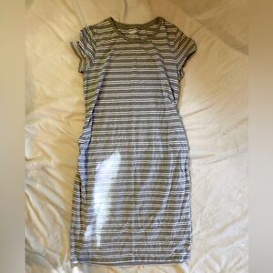 Old navy maternity dress